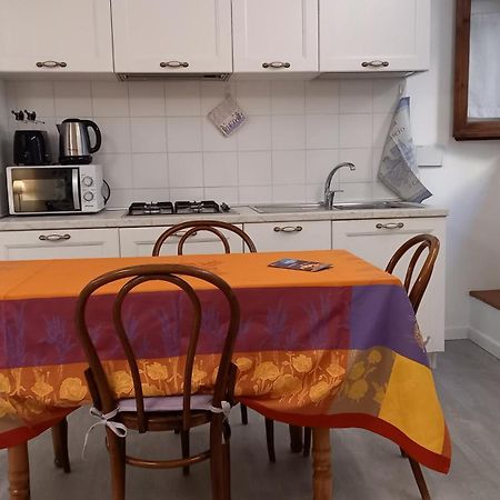 אסיסי Casa Vacanze "Alcentro" מראה חיצוני תמונה